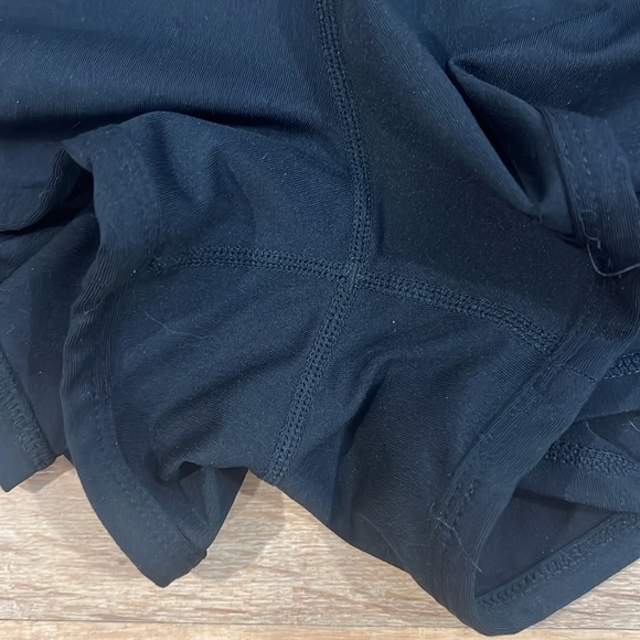 Fabletics lined black shorts - Picture 3 of 5